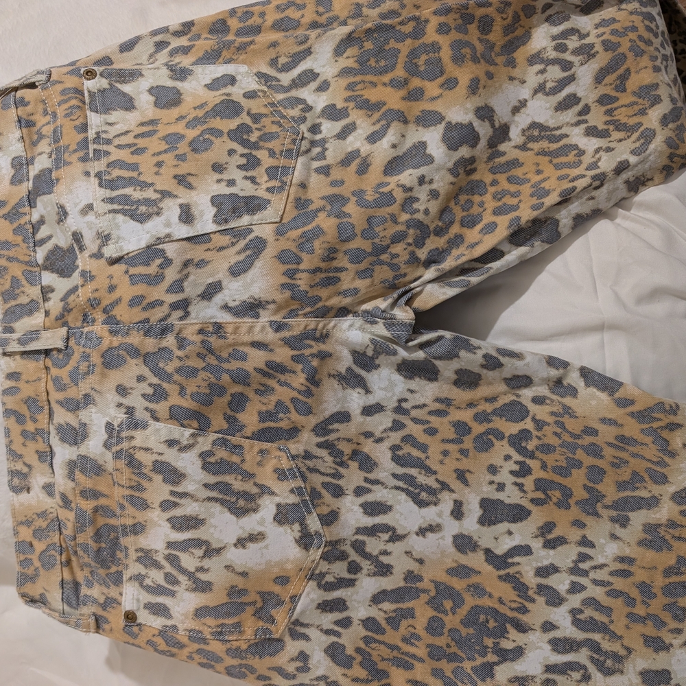Leopard Print Kids Pants - Picture 7 of 9